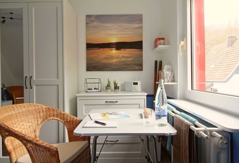 بنسيون Toms Gästehaus