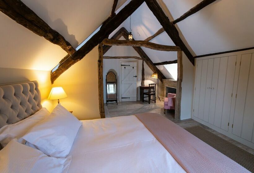 The Cotswolds Coach House