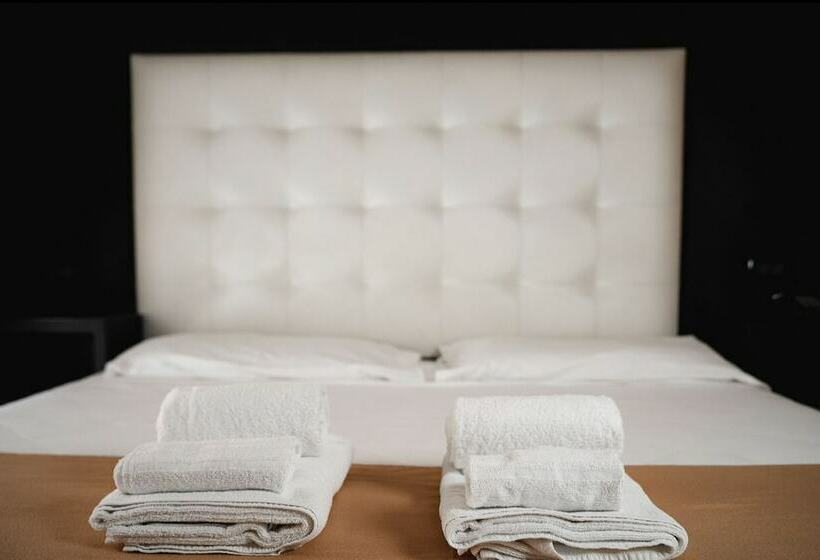 Хостел Sweet Central