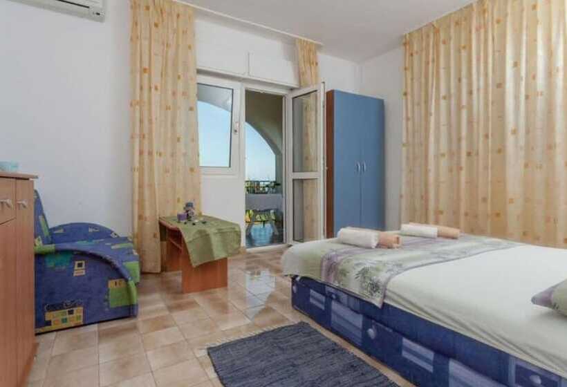 Hotel Beautiful Double Bed Room With Balcony And Sea View