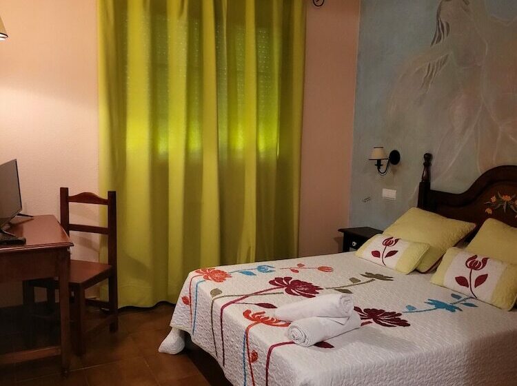 Отель Rural La Casona De Tamaya