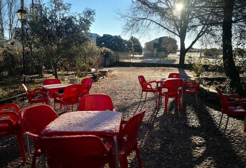 Отель Rural La Casona De Tamaya