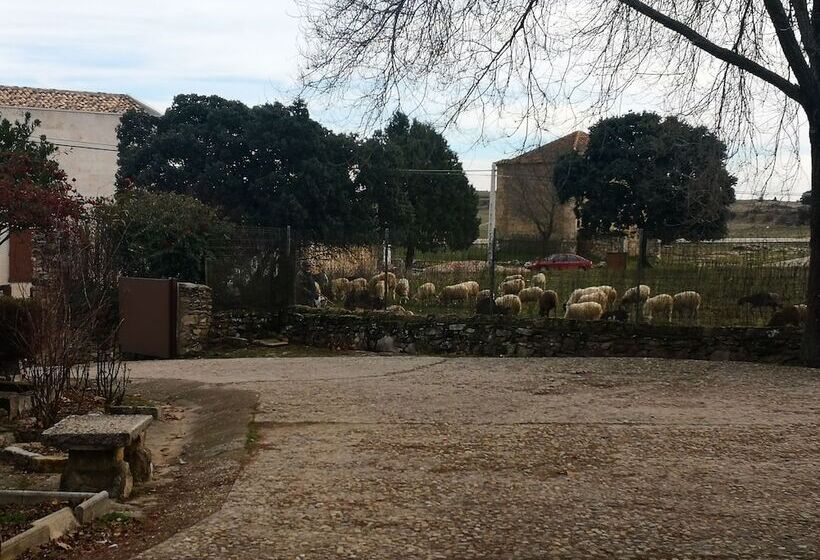 Отель Rural La Casona De Tamaya