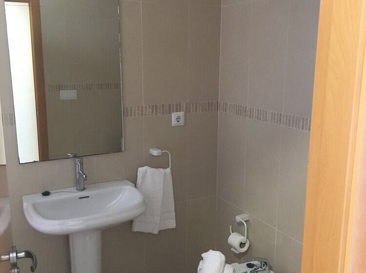 Agora Apartamentos La Volta