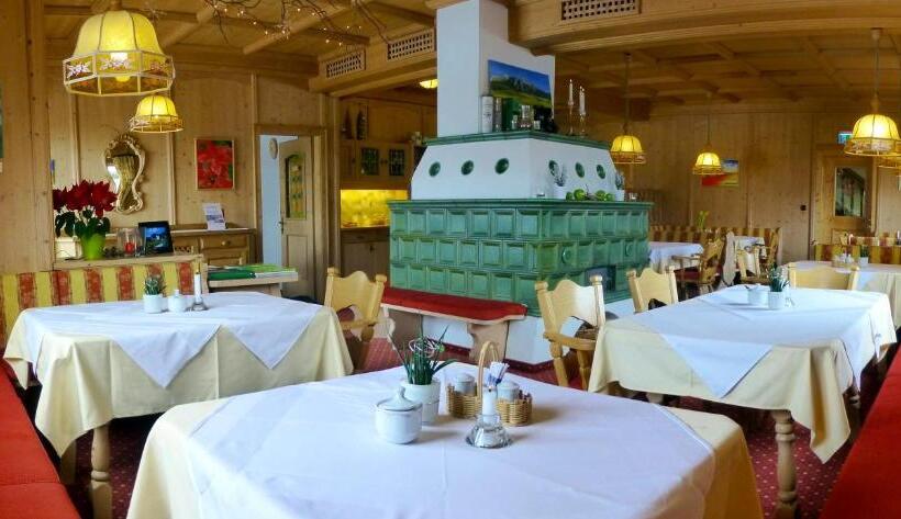 ベッドアンドブレックファースト Alpenhof Wohlfühlpension