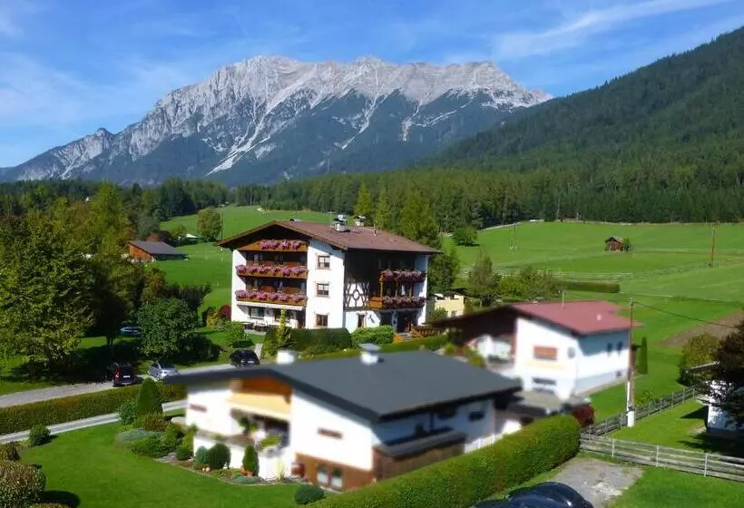 Bed and Breakfast Alpenhof Wohlfühlpension