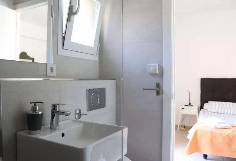 ホテル Hostal Amistad