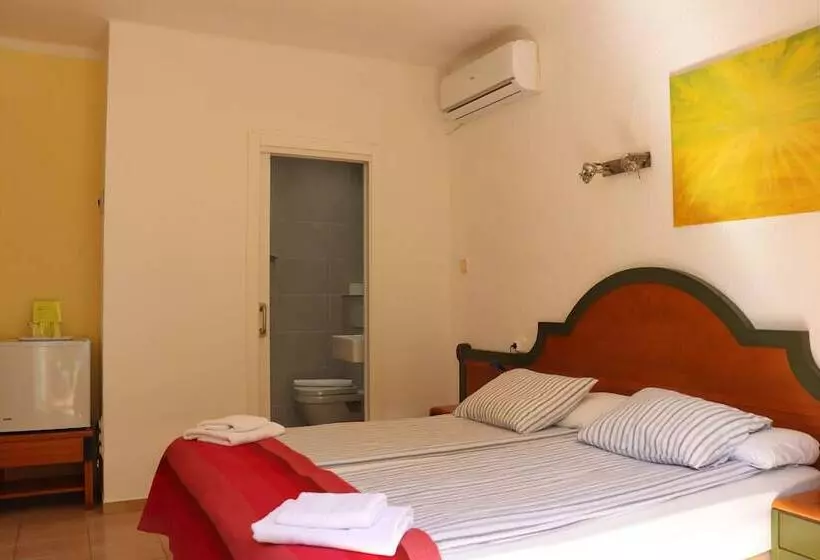 ホテル Hostal Amistad