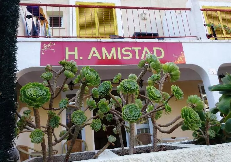 ホテル Hostal Amistad
