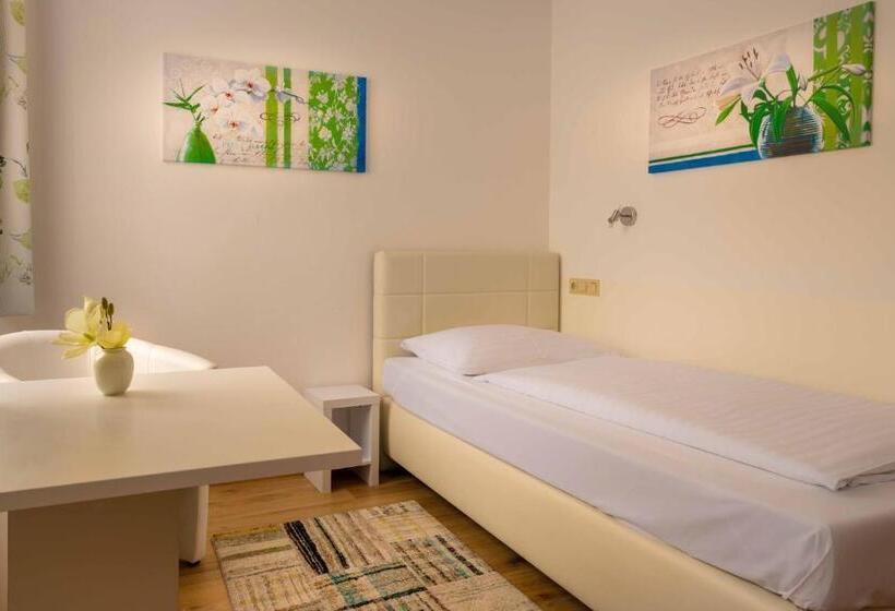 בית מלון כפרי Anker