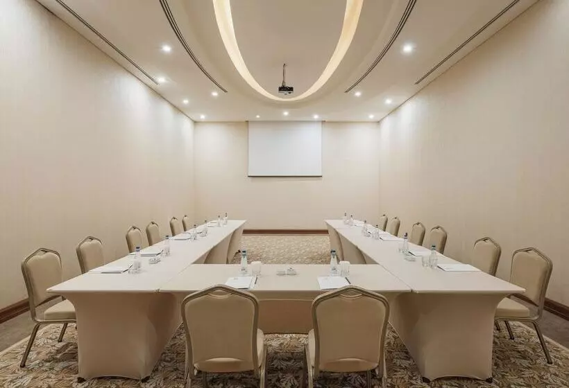 ホテル Selectum City Ataşehir