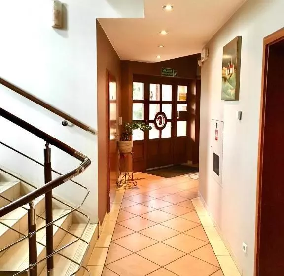 Отель Enklawa Bed & Breakfast