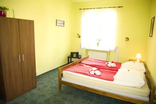 ユースホステル Flower Rooms & Apartments