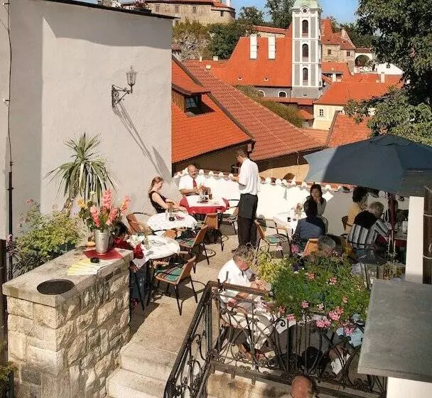 هتل Garni Konvice