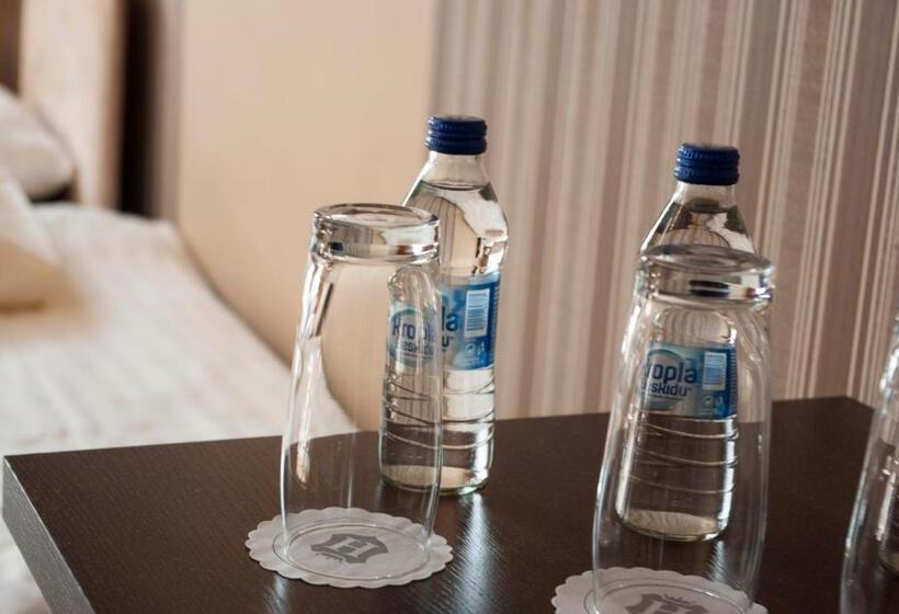 ホテル Nad Rzeczką