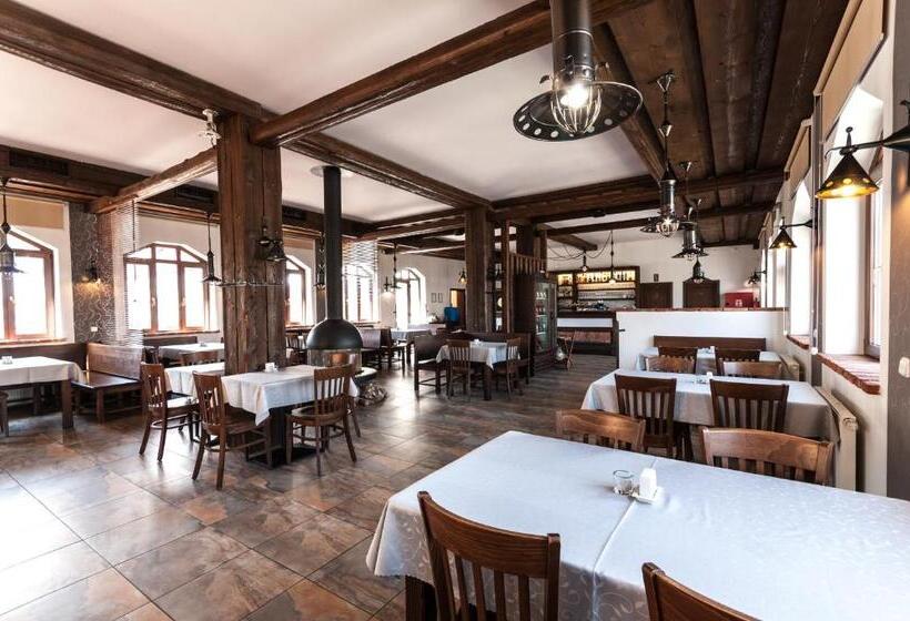 酒店 Sluneční Dvůr