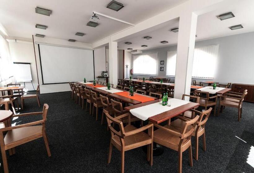 בית מלון כפרי Sluneční Dvůr