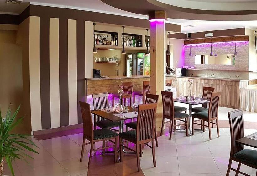 בית מלון כפרי Tyniecki