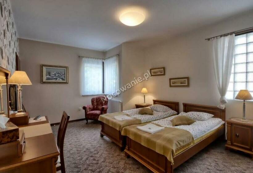 בית מלון כפרי Willa Anna