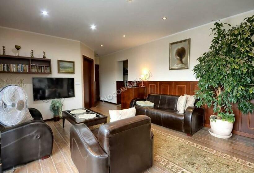 בית מלון כפרי Willa Anna