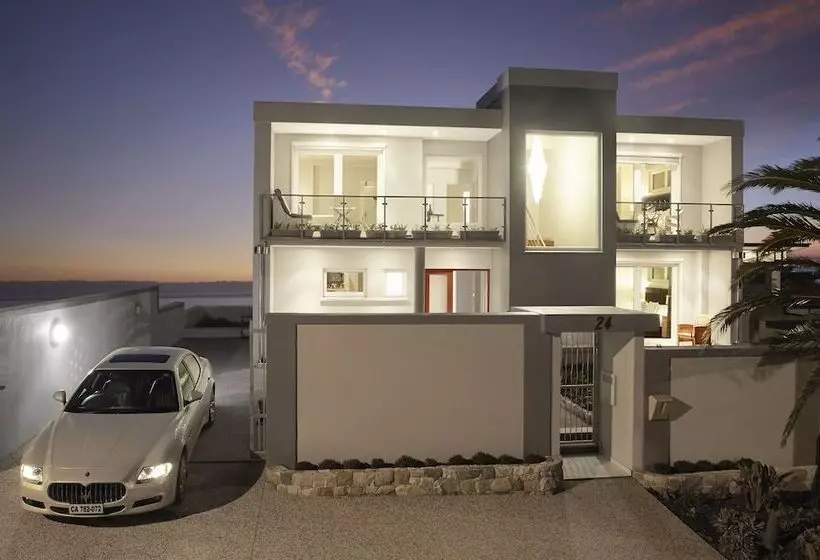 پانسیون Ocean View House