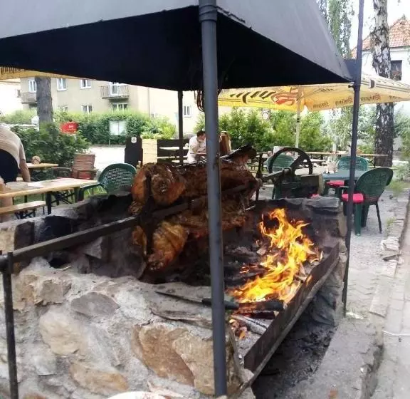 ペンション Penzion Vysehrad Nonstop