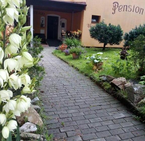 펜션 Penzion Vysehrad Nonstop