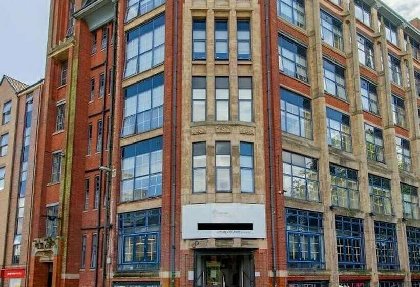 Comfy Rooms In Leicester Hostel