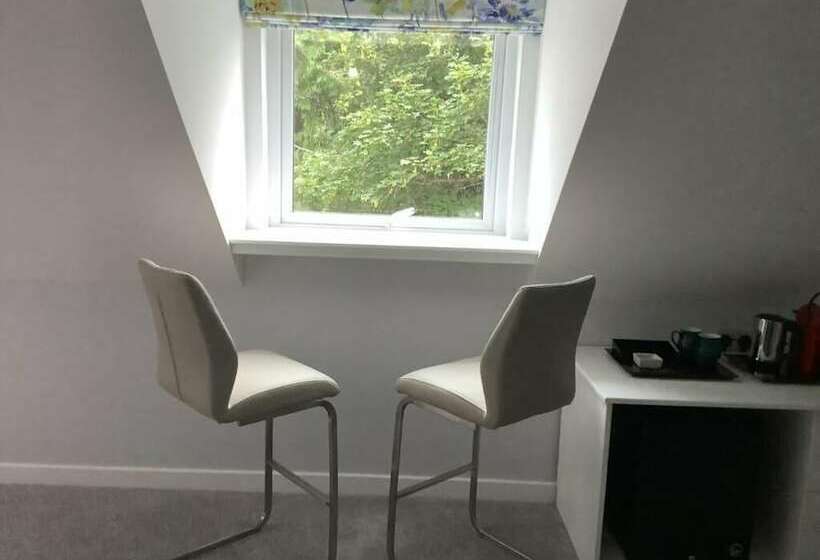 Bed and Breakfast Little London