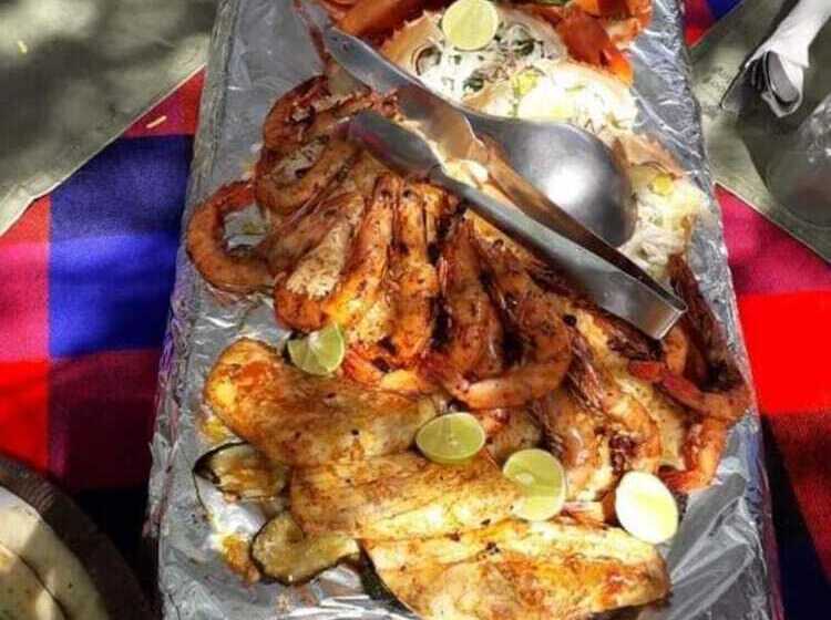 هتل Barefoot Beach Camp