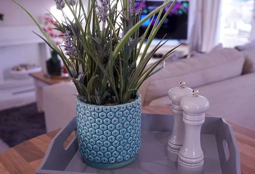 Hotelli Hollicarrs  Bluebell Lodge