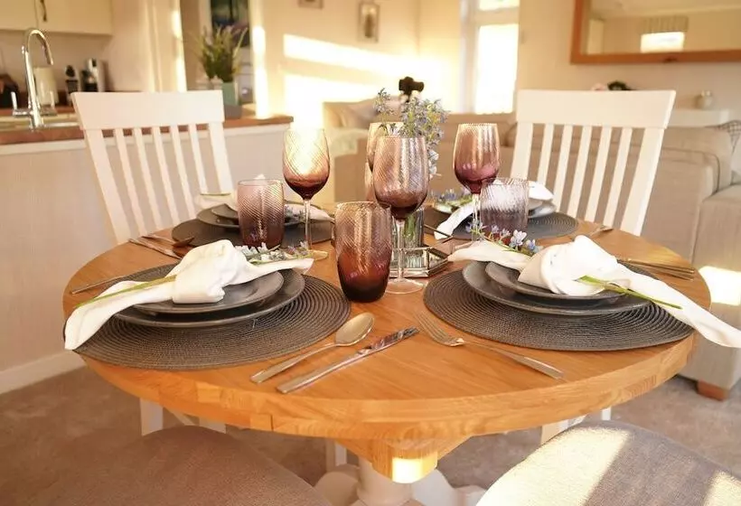 Hotelli Hollicarrs  Bluebell Lodge