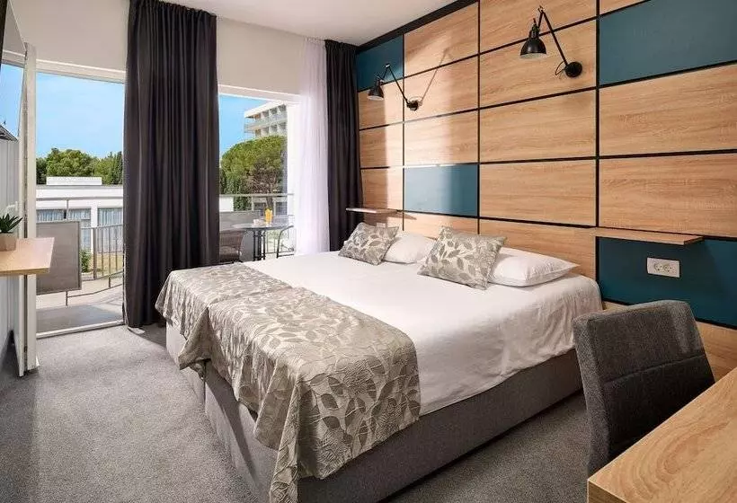 Hotelli Ville Imperial Vodice