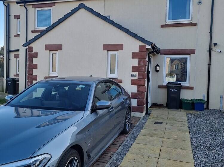 Impeccable Beachfront 2 Bed Cottage In St Bees