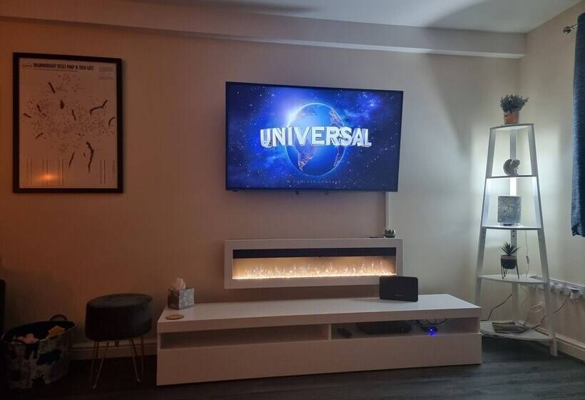 Impeccable Beachfront 2 Bed Cottage In St Bees