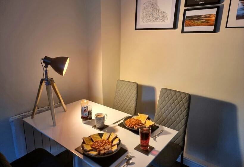 Impeccable Beachfront 2 Bed Cottage In St Bees