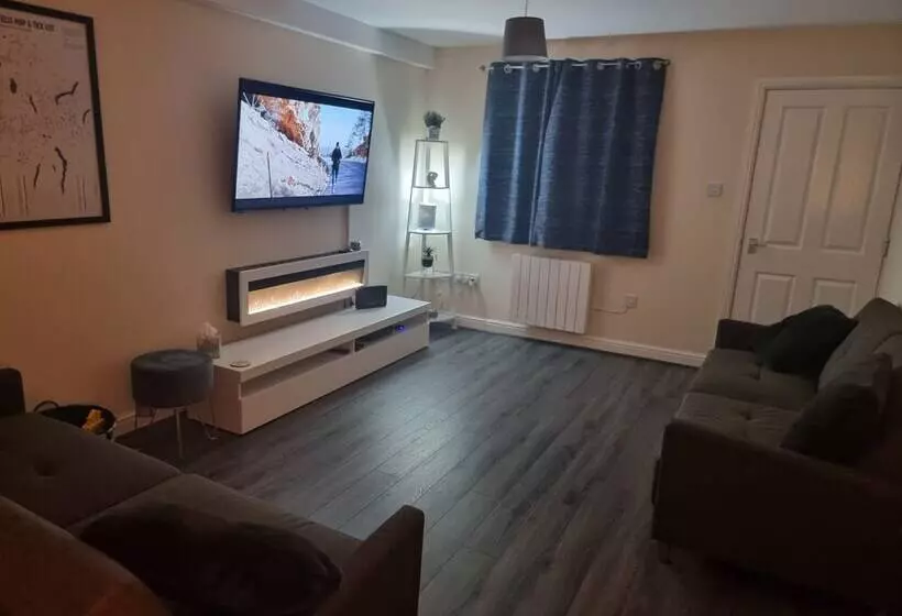 Impeccable Beachfront 2 Bed Cottage In St Bees