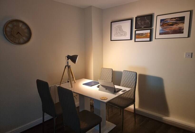 Impeccable Beachfront 2 Bed Cottage In St Bees