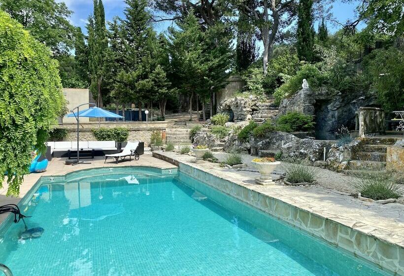 Пансион Aux Oiseaux De Provence