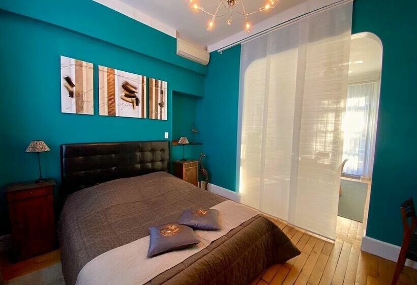 Пансион Aux Oiseaux De Provence