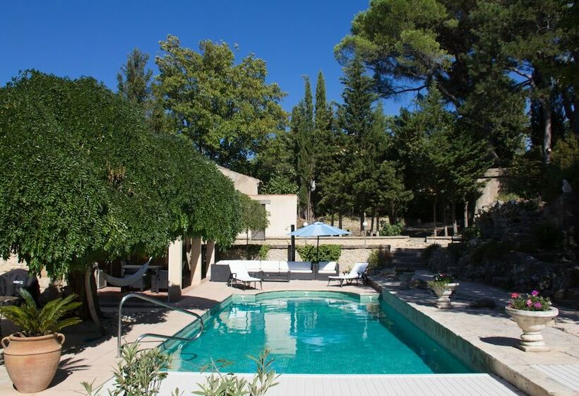 Пансион Aux Oiseaux De Provence