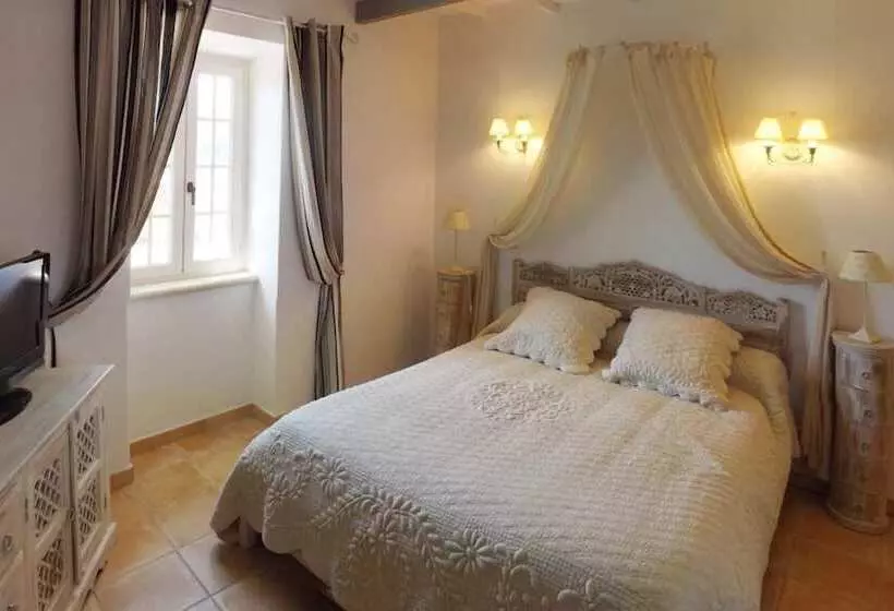 ペンション Mas Dansavan