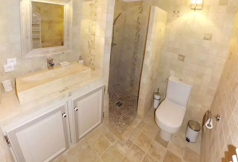 ペンション Mas Dansavan