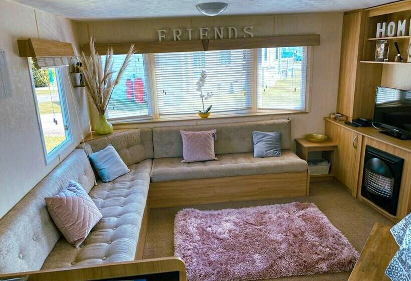 Stunning 8berth Caravan In Tattershall Lakes