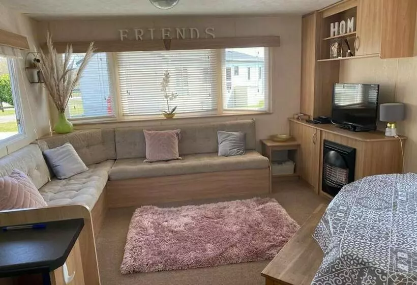 Stunning 8berth Caravan In Tattershall Lakes