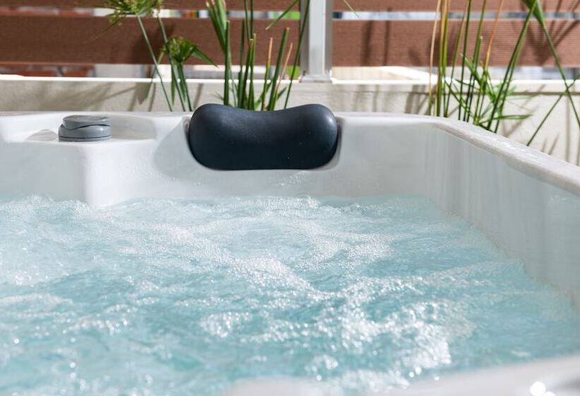 فندق Elle Rooms & Suites