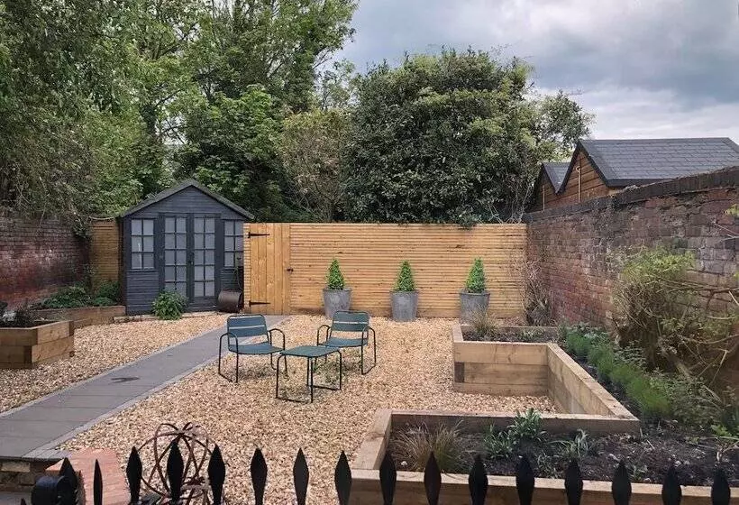 Hotelli No.12 Self Check In Apartments