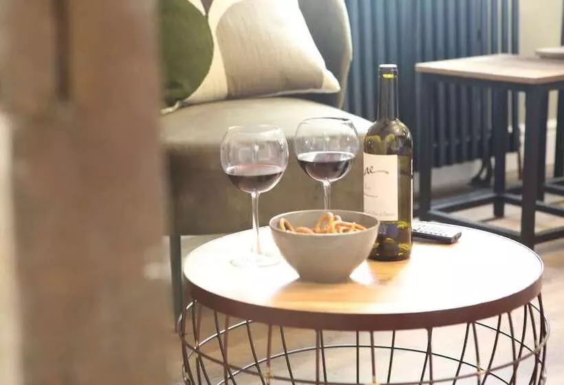 Hotelli No.12 Self Check In Apartments