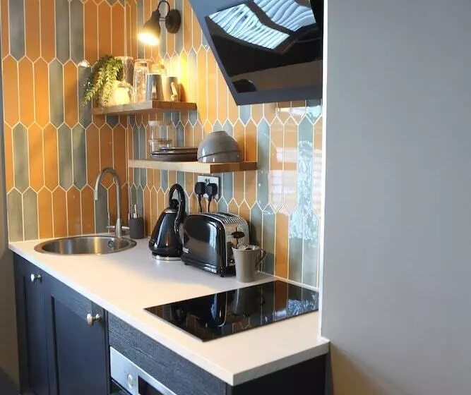 Hotelli No.12 Self Check In Apartments