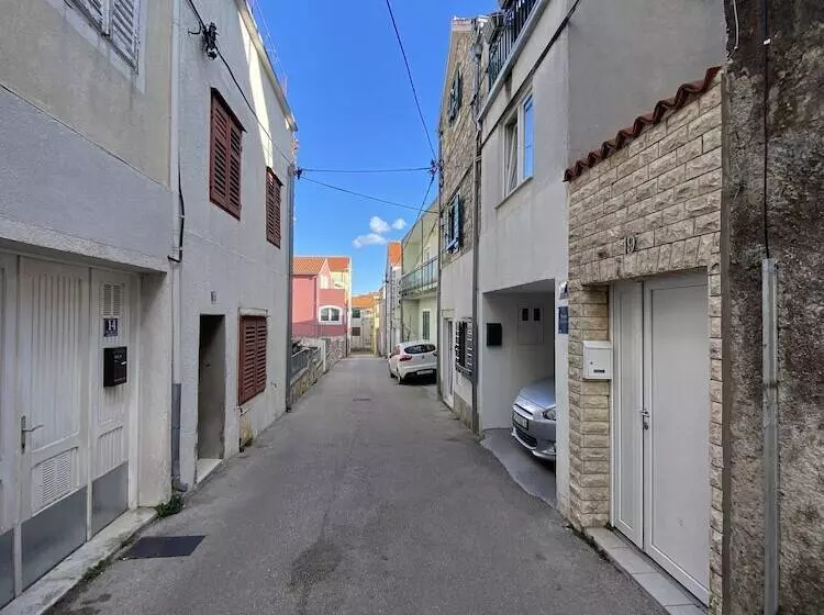 Majatalo Lighthouse Vodice